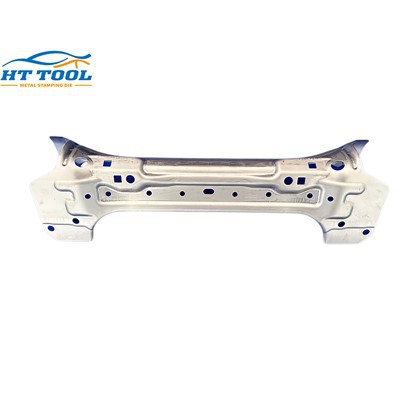 Avtomobilski kovinski vtisnjeni deli